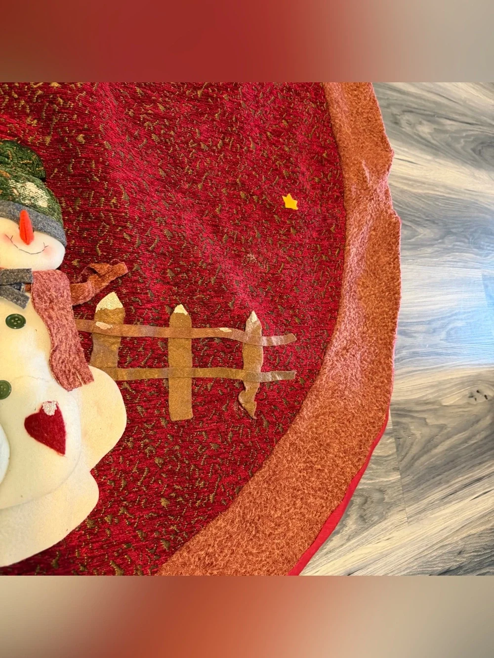 Vtg Winter Wonderland Snowman Tree Skirt- Detailed Hand-Crafted Holiday Decor